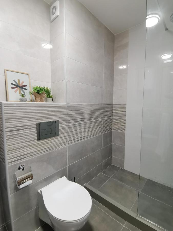 Cozy One-Bedroom Apartment At Ljubovic Park Ποντγορίτσα Εξωτερικό φωτογραφία